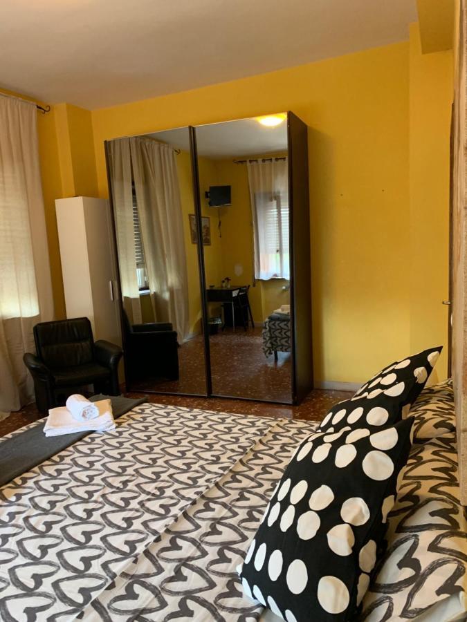 Bella Roma - Ee Hotel Bagian luar foto