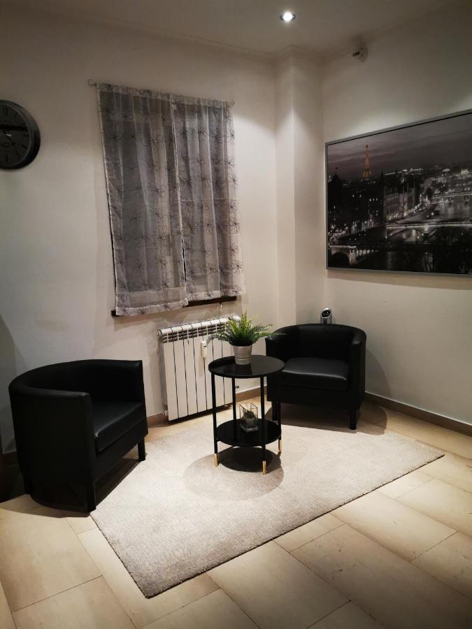 Bella Roma - Ee Hotel Bagian luar foto