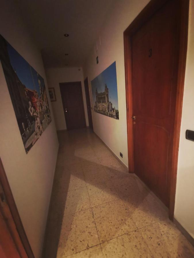 Bella Roma - Ee Hotel Bagian luar foto