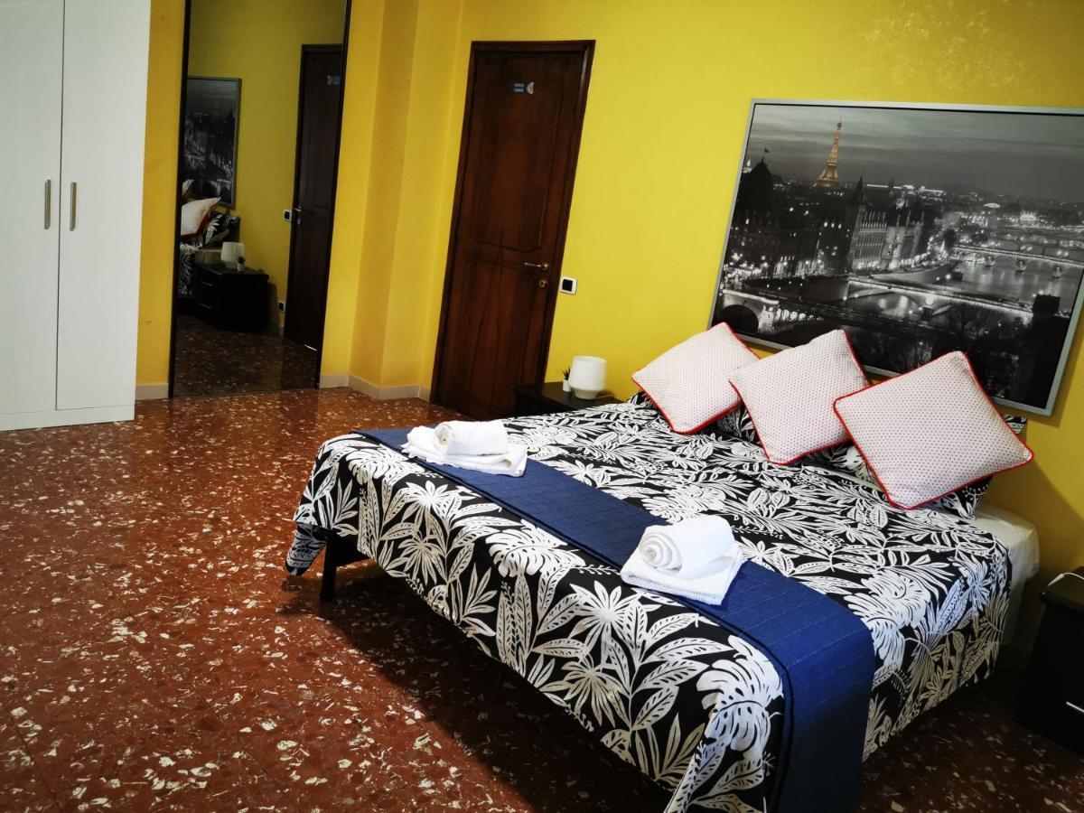 Bella Roma - Ee Hotel Bagian luar foto
