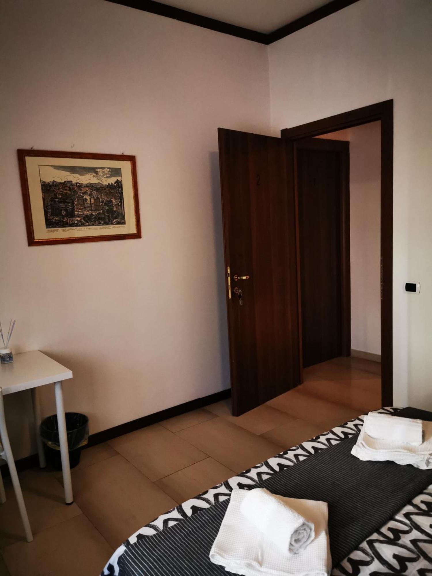 Bella Roma - Ee Hotel Ruang foto