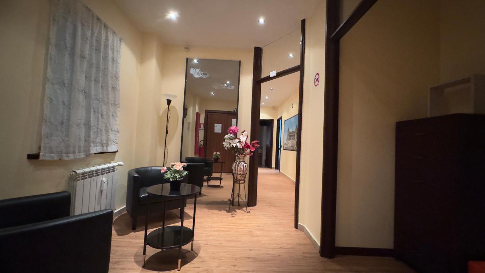 Bella Roma - Ee Hotel Bagian luar foto